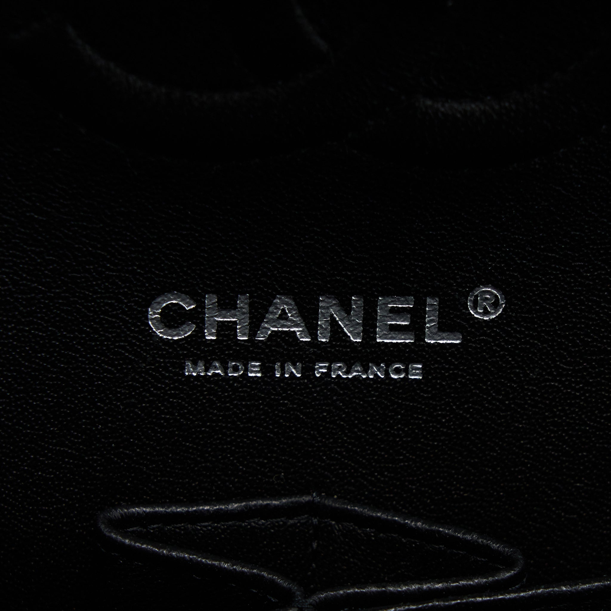 CHANEL MEDIUM CLASSIC DOUBLE FLAP BAG CHEVRON CAVIAR BLACK SHW
