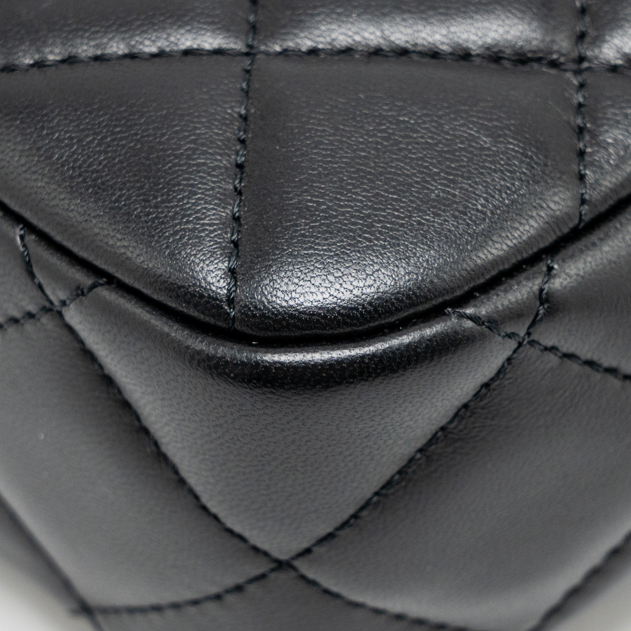 CHANEL 22C MY PERFECT MINI CAMERA CASE WITH CHAIN LAMBSKIN BLACK GHW (MICROCHIP)