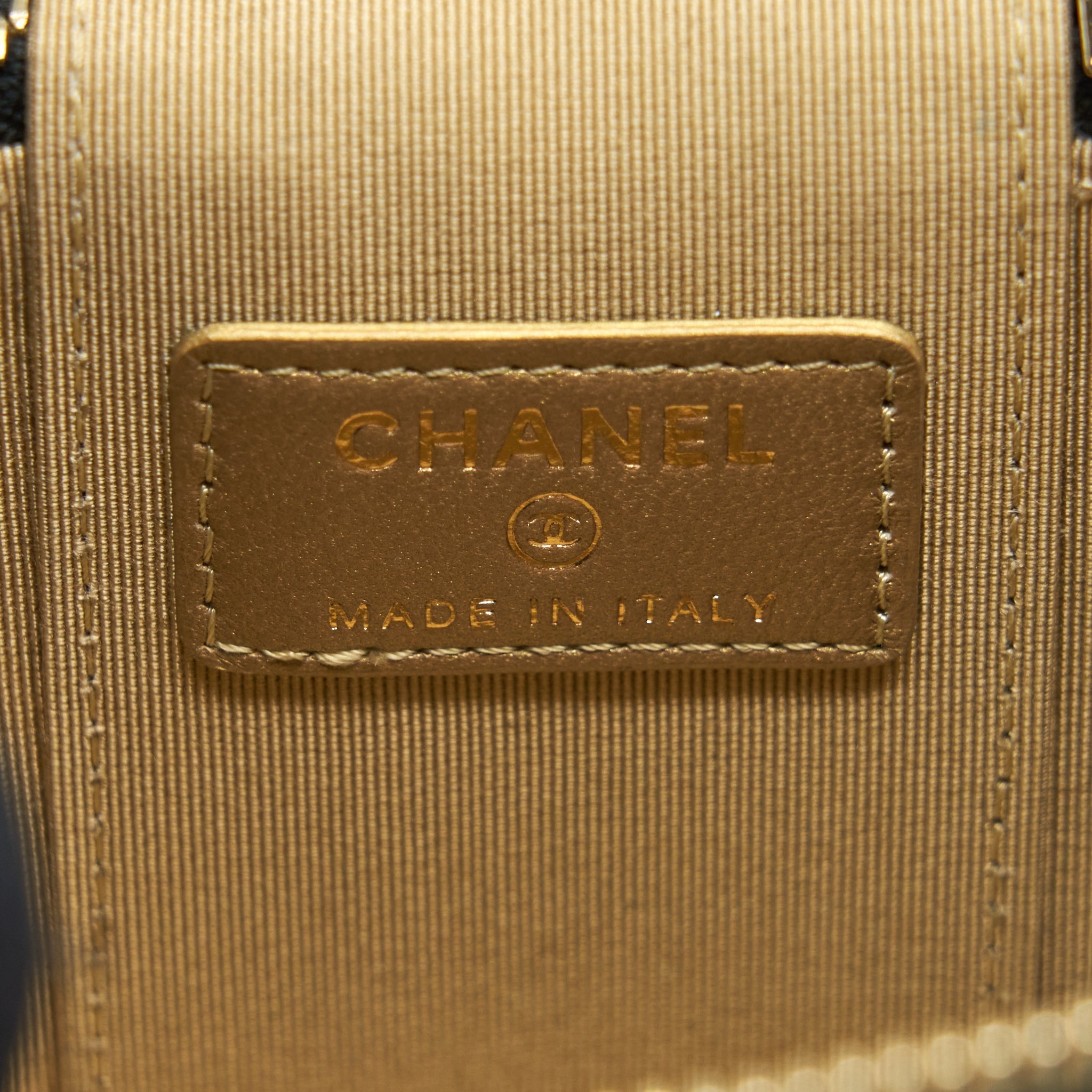 CHANEL PEARL CRUSH MINI VANITY CASE LAMBSKIN BLACK GHW