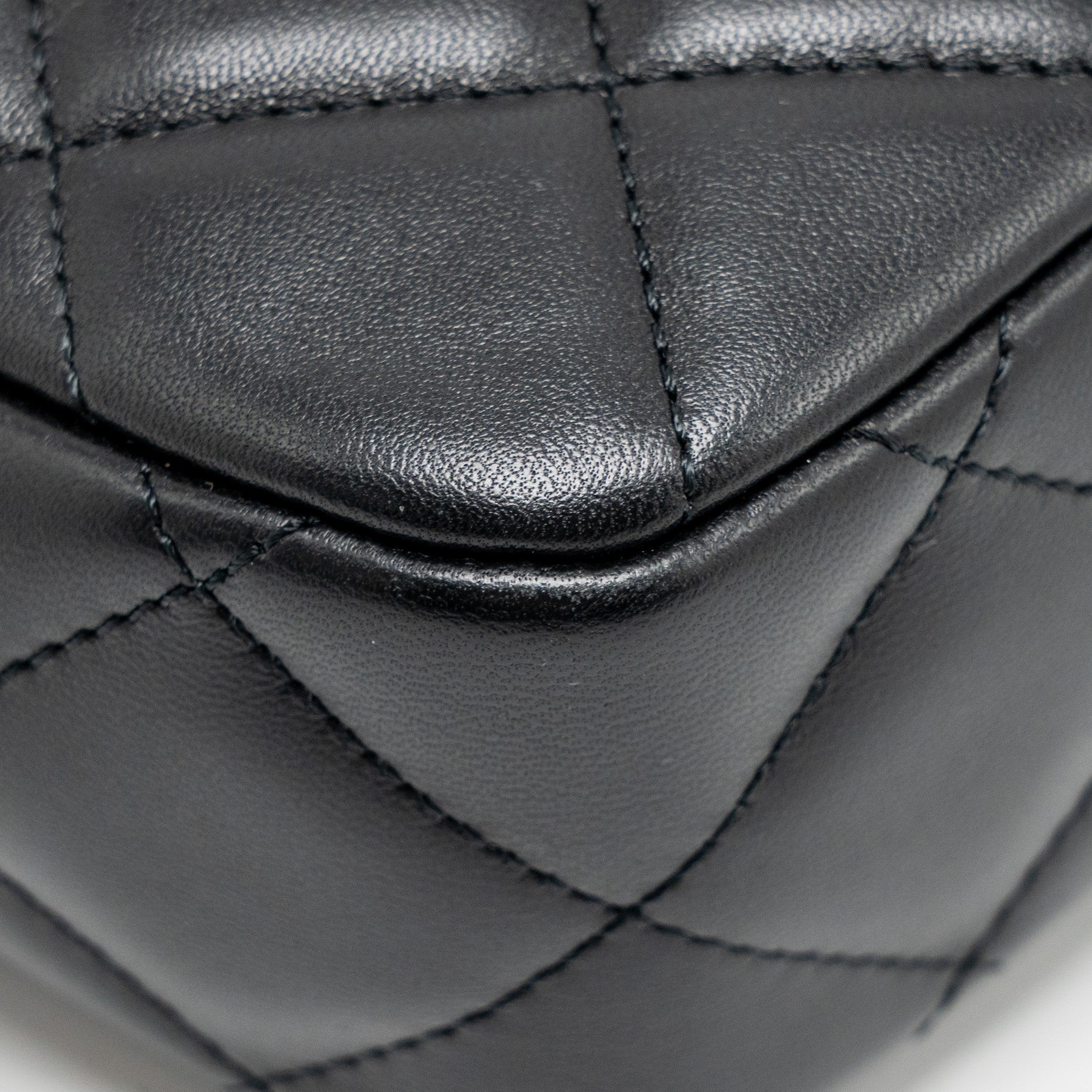 CHANEL 22C MY PERFECT MINI CAMERA CASE WITH CHAIN LAMBSKIN BLACK GHW (MICROCHIP)