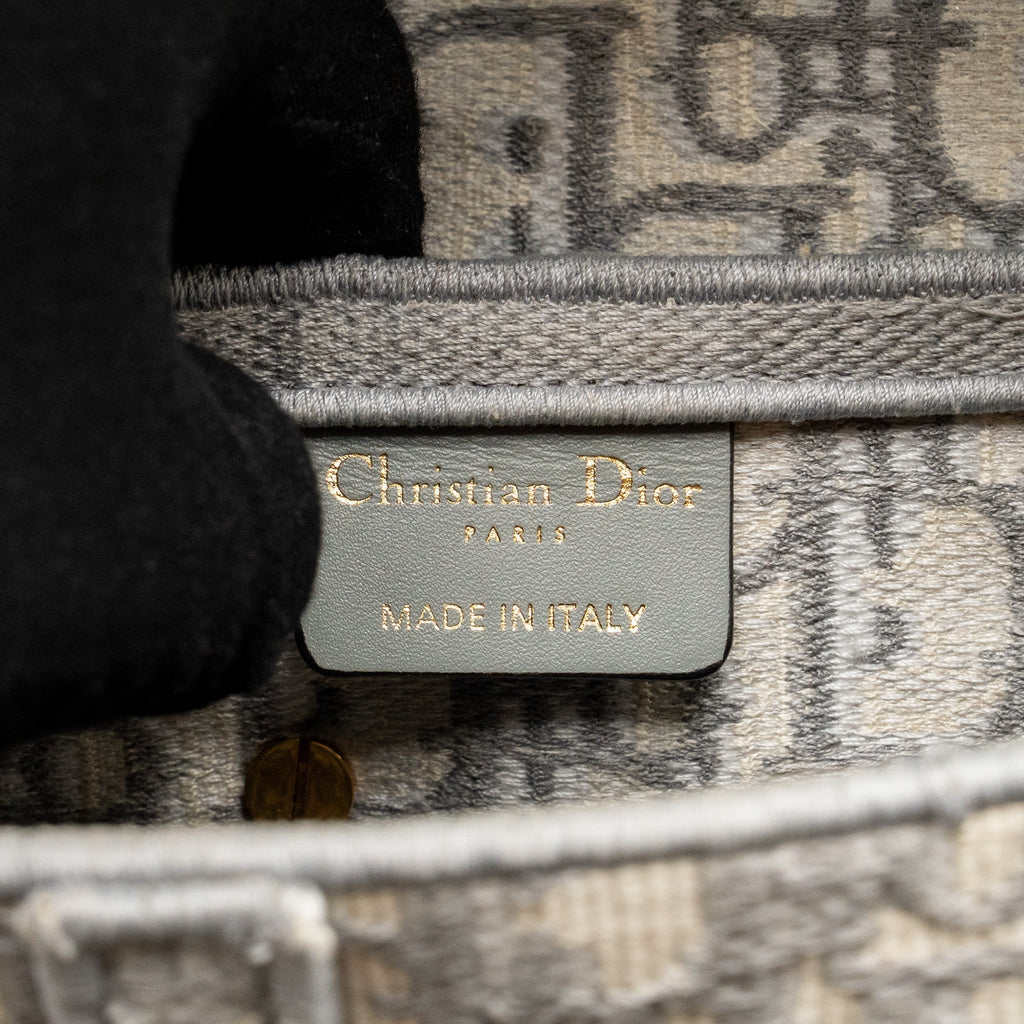 DIOR MEDIUM SADDLE BAG DIOR OBLIQUE EMBROIDERY LIGHT GREY GHW