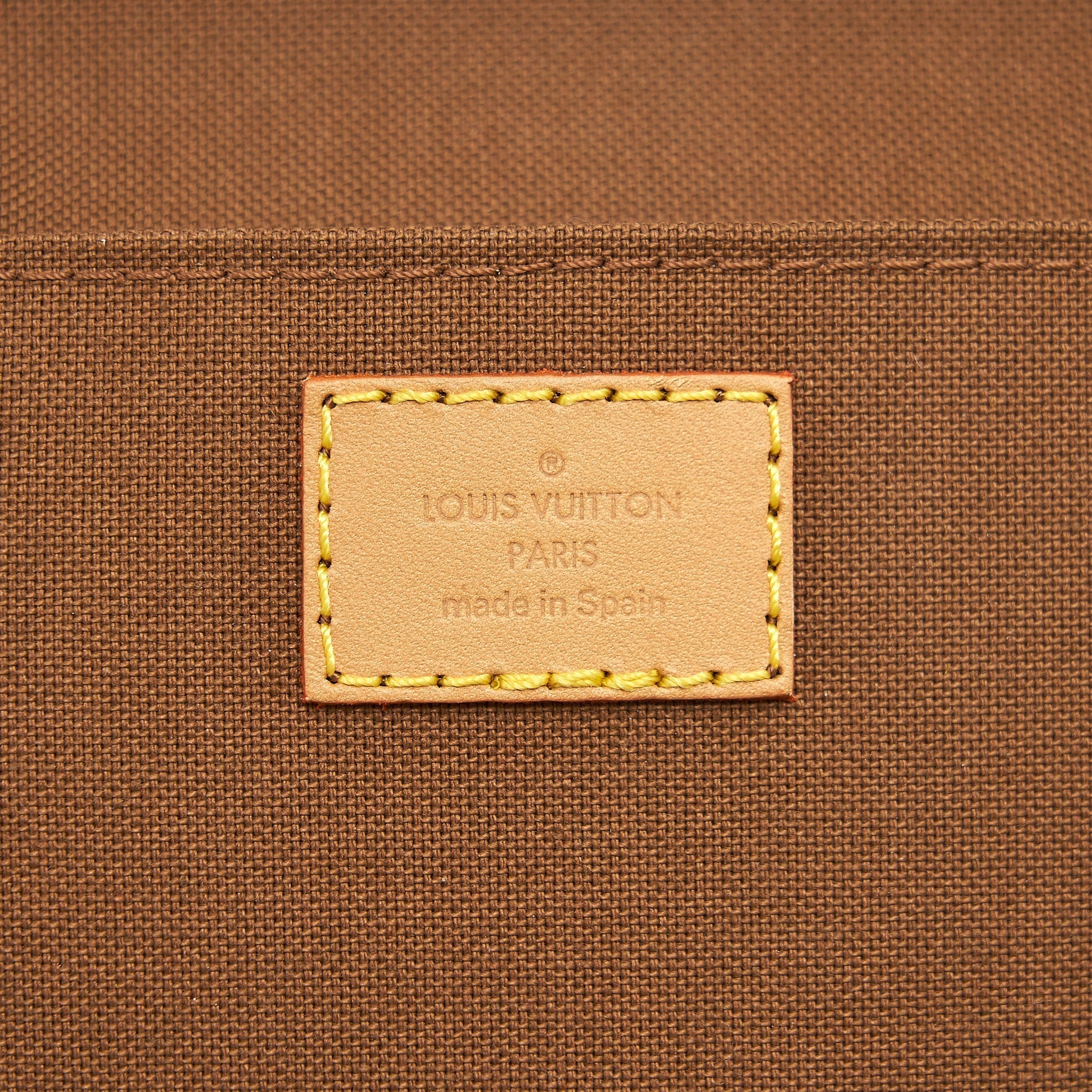 LOUIS VUITTON PETIT SAC PLAT IN MONOGRAM
