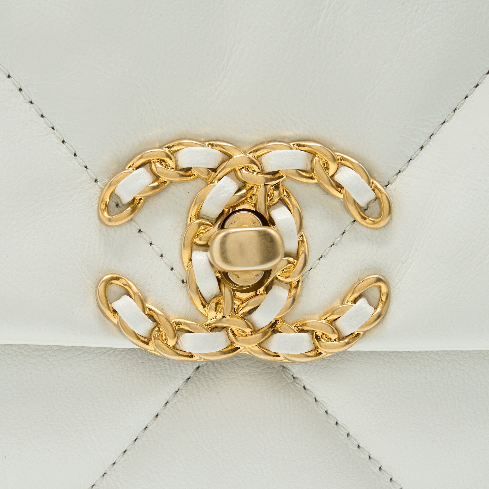 CHANEL SMALL 19 BAG GOATSKIN WHITE MULTICOLOUR HARDWARE