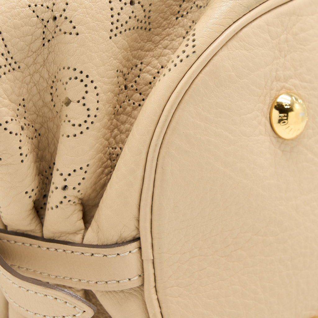 LOUIS VUITTON MAHINA HINA SHOULDER BAG BEIGE GHW