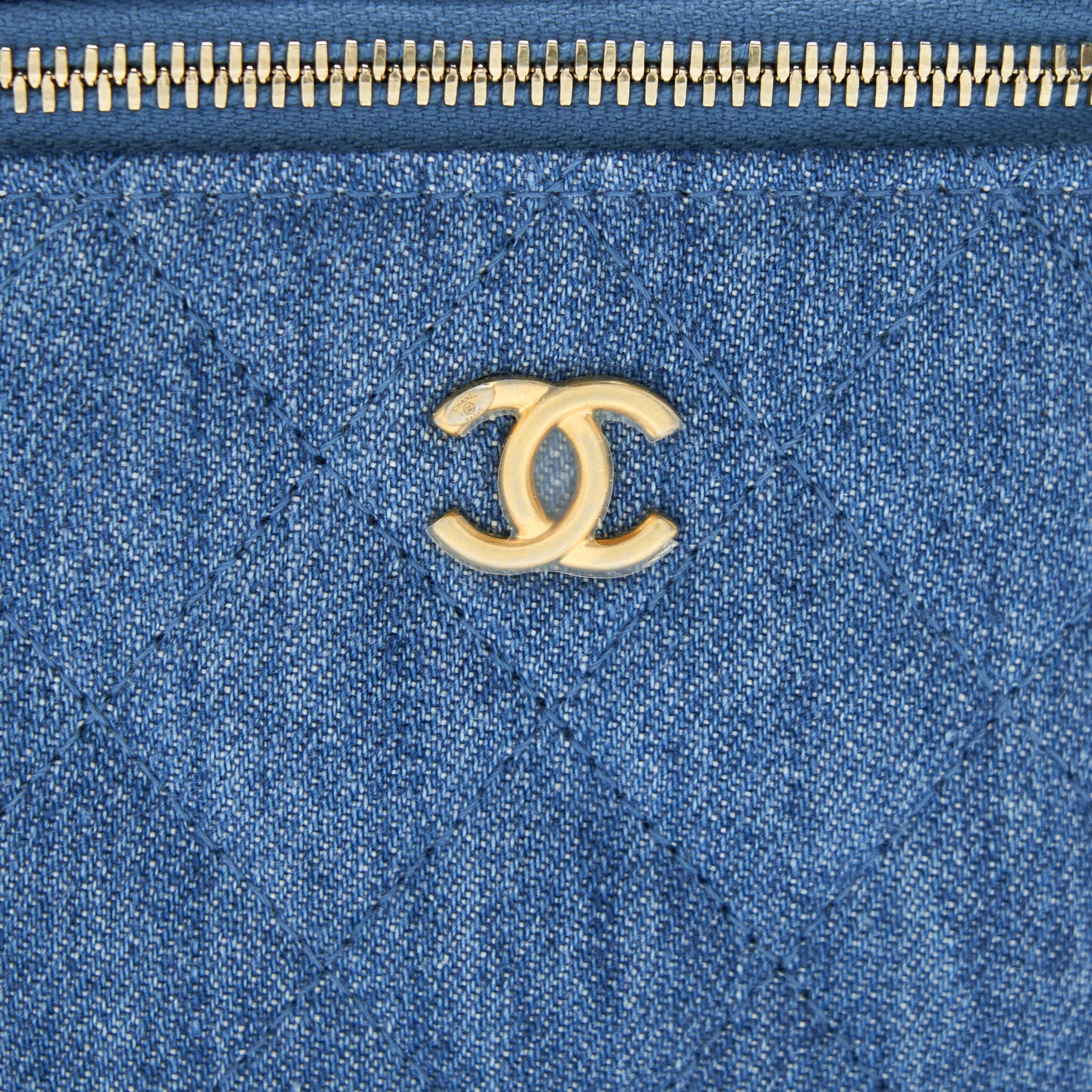 CHANEL 22C PEARL CRUSH DENIM MINI VANITY WITH CHAIN