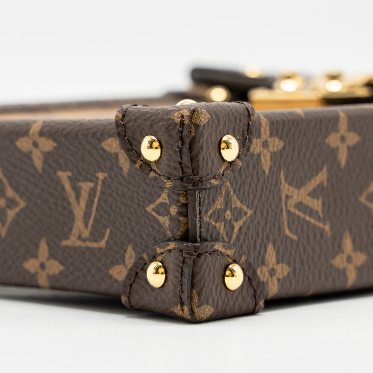 LOUIS VUITTON VERTICAL TRUNK POCHETTE WITH CHAIN MONOGRAM REVERSE CANVAS GHW