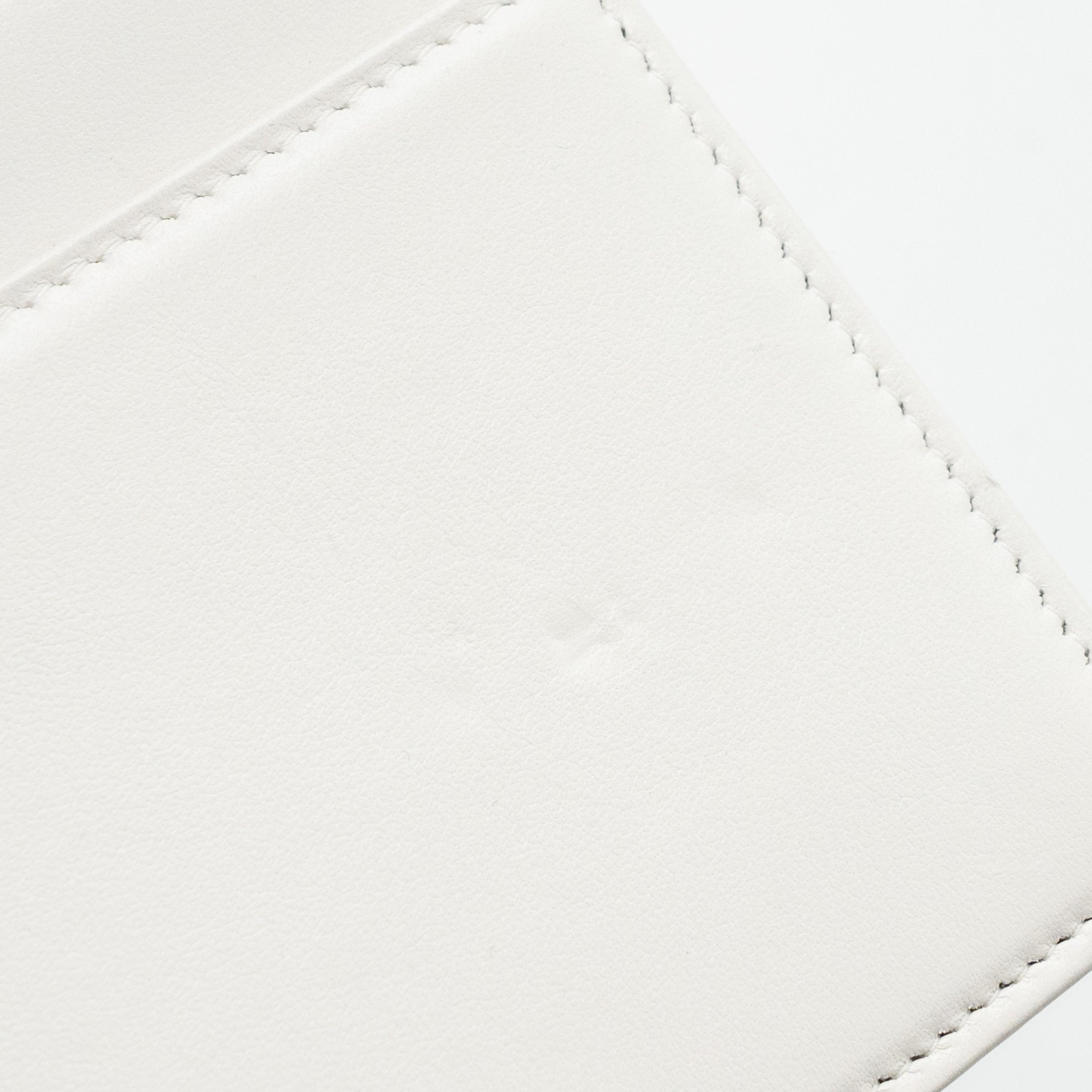 CHANEL BOY WALLET ON CHAIN CAVIAR WHITE LGHW (MICROCHIP)