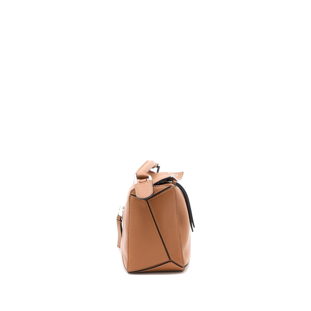 LOEWE SMALL PUZZLE BAG CALFSKIN TAN SHW