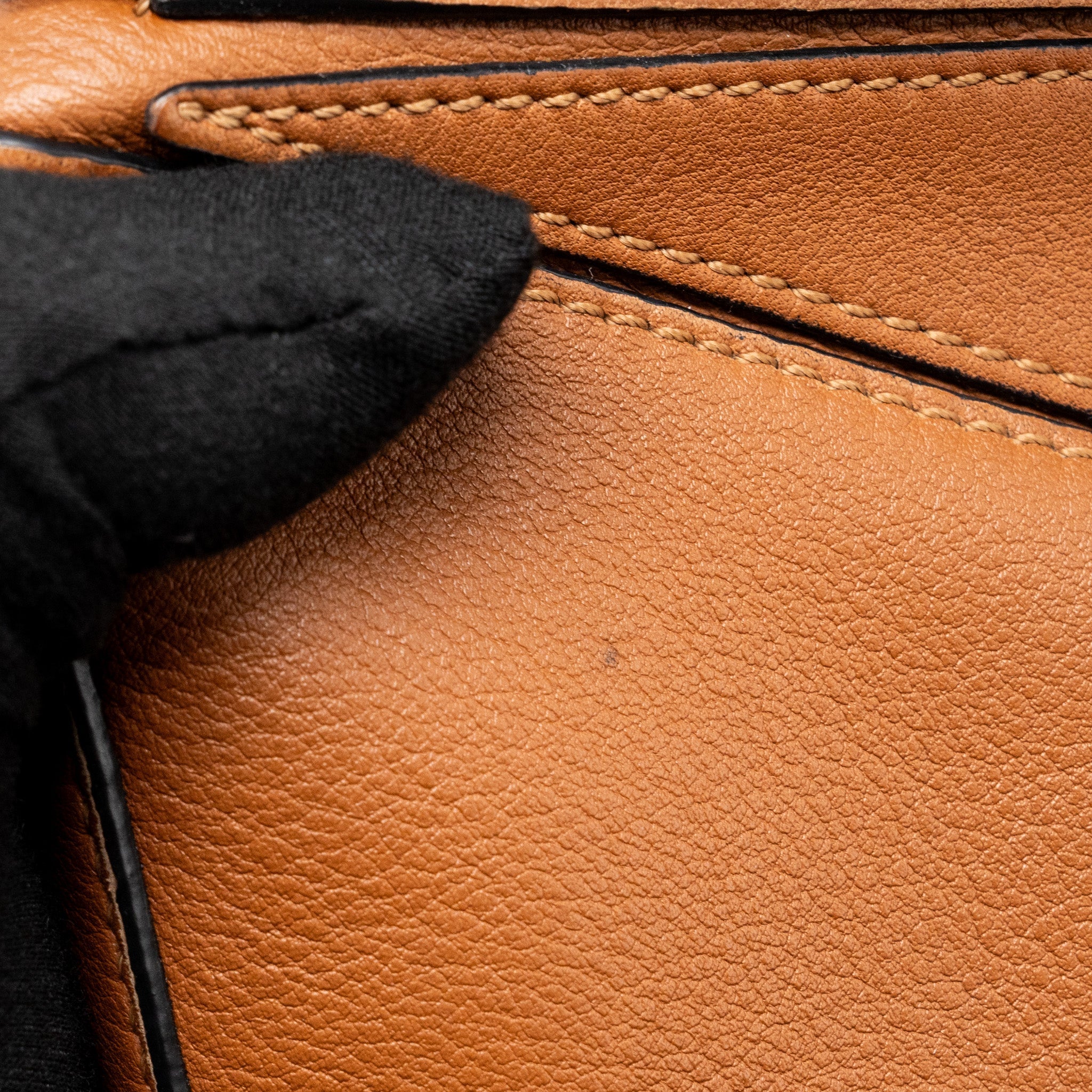 LOEWE SMALL PUZZLE BAG CALFSKIN TAN SHW