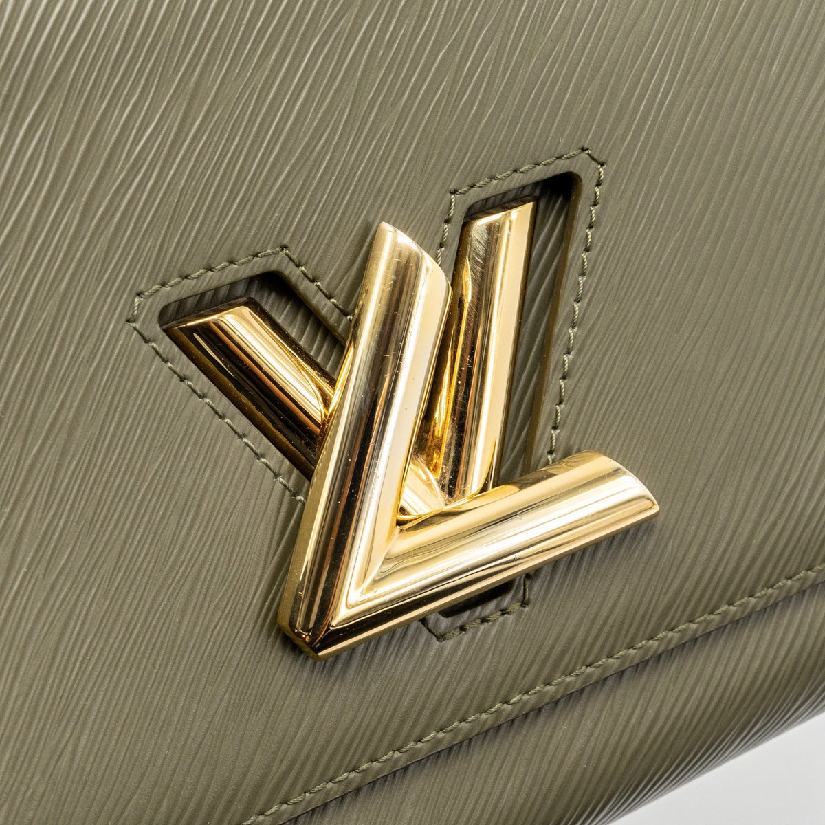 LOUIS VUITTON TWIST MM EPI OLIVE/WHITE GHW