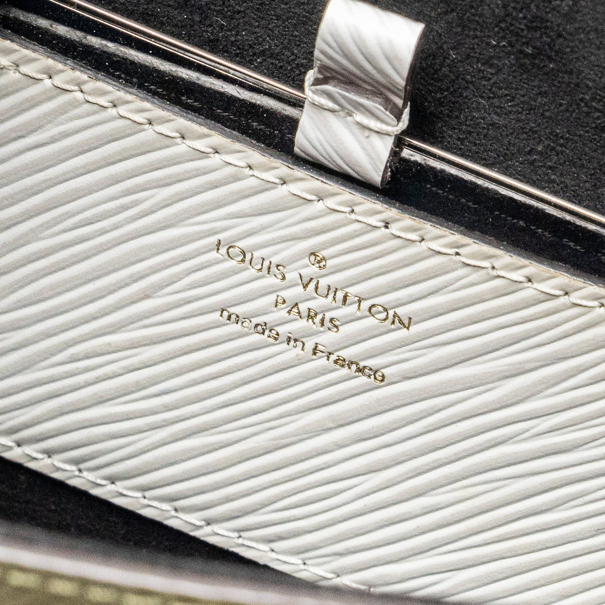 LOUIS VUITTON TWIST MM EPI OLIVE/WHITE GHW