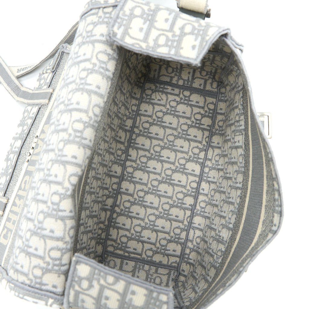 DIOR DIORCAMP MESSENGER BAG OBLIQUE EMBROIDERY LIGHT GREY SHW