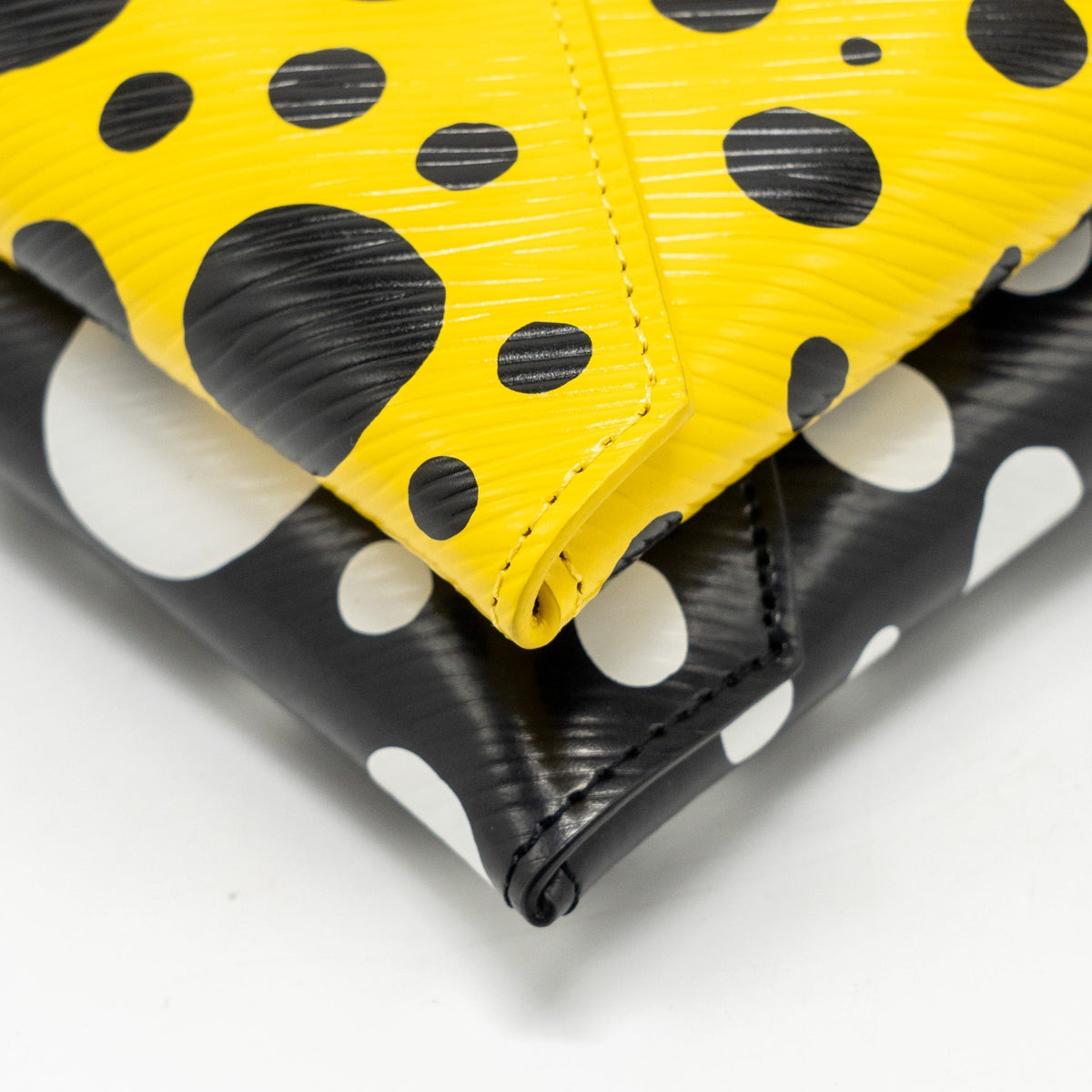 LOUIS VUITTON YAYOI KUSAMA KIRIGAMI POCHETTE EPI LEATHER MULTICOLOUR SHW