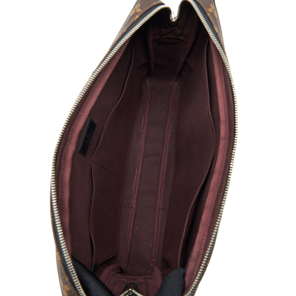 LOUIS VUITTON PORTE DOCUMENTS VOYAGE PM BAG MONOGRAM CANVAS
