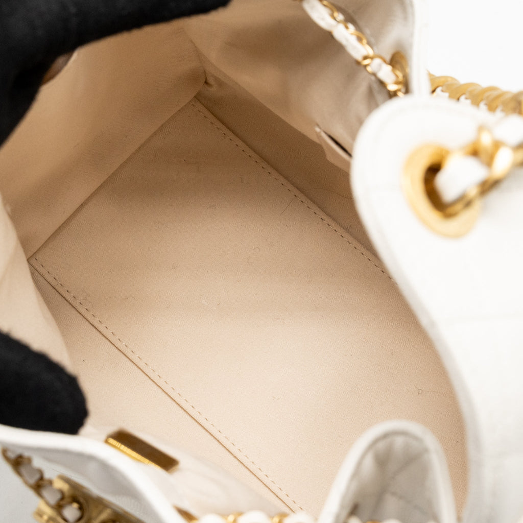 Chanel Small 25 Bag Caviar White GHW (Microchip)