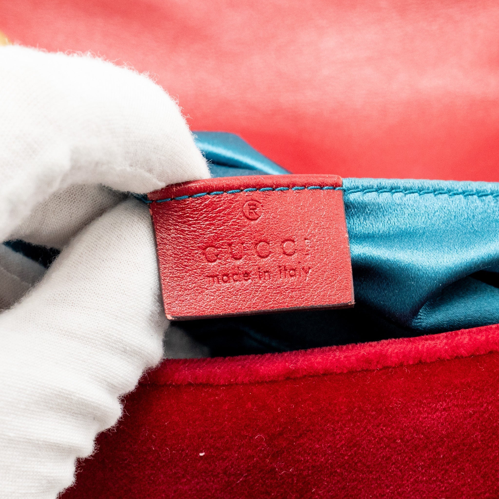 GUCCI SMALL GG MARMONT BAG VELVET RED GHW