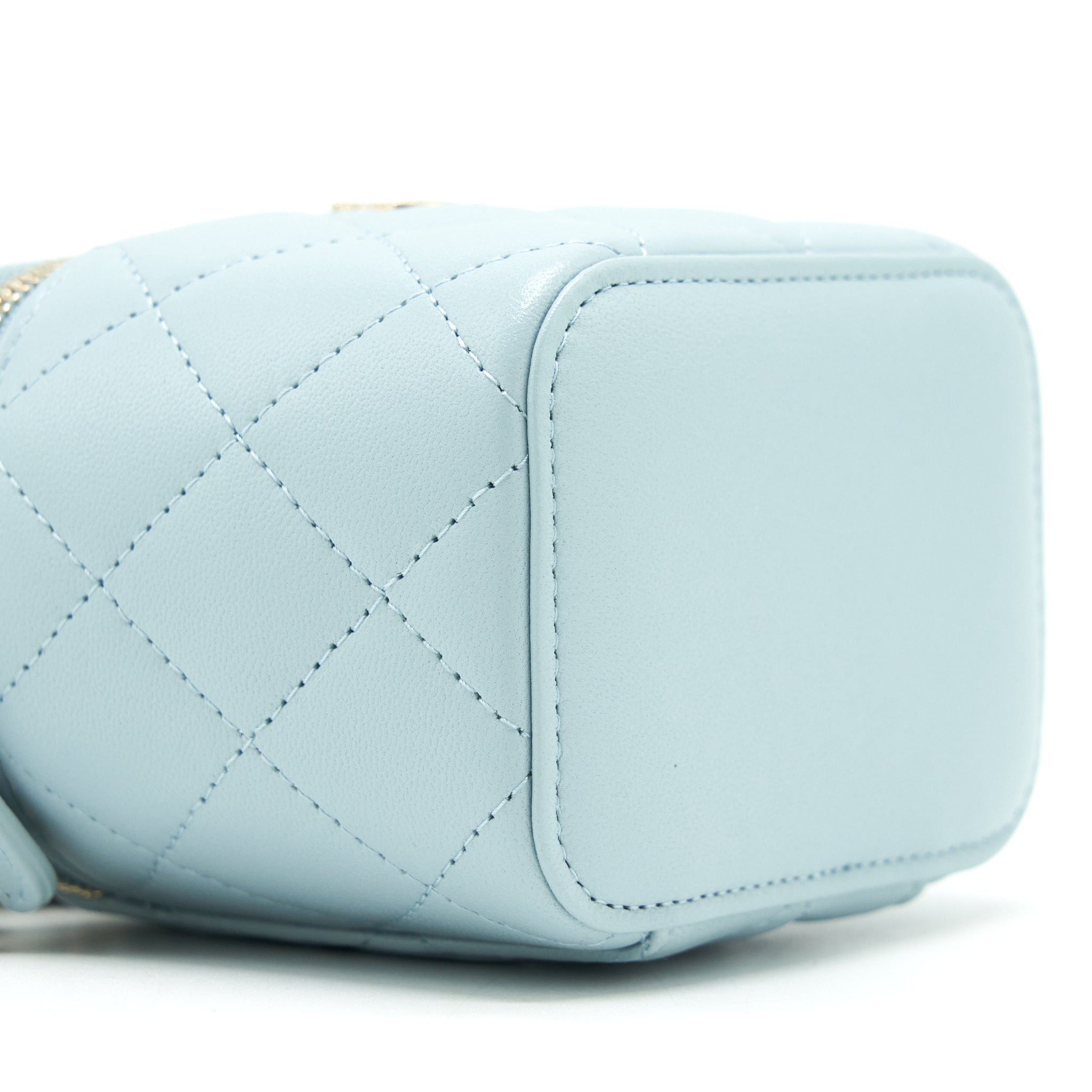 CHANEL 22S MINI TOP HANDLE VANITY CASE LAMBSKIN LIGHT BLUE LGHW