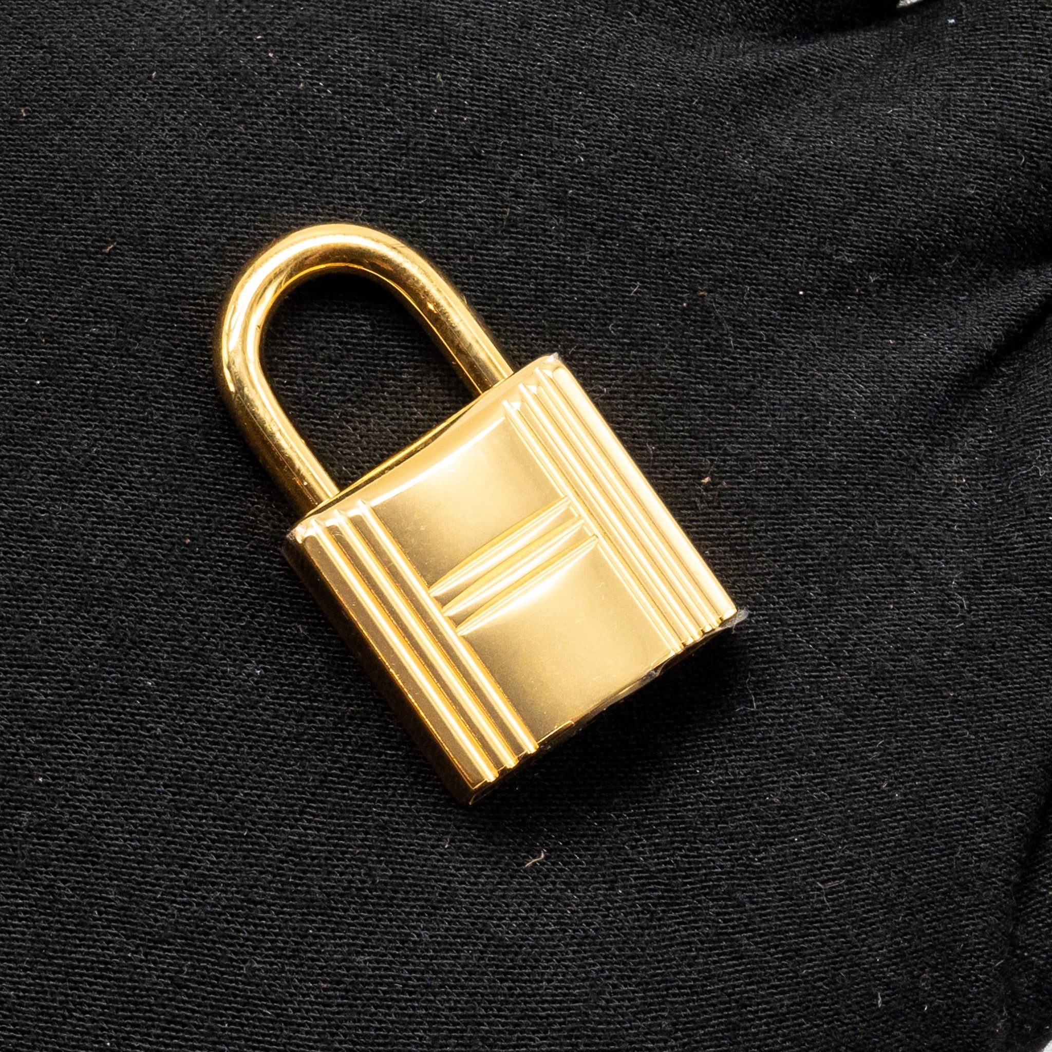 HERMES PICOTIN 22 CLEMENCE BLACK GHW