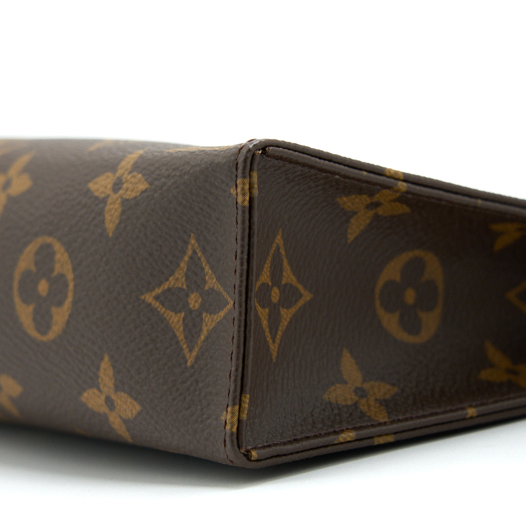 LOUIS VUITTON POCHE TOILETTE MONOGRAM CANVAS GHW