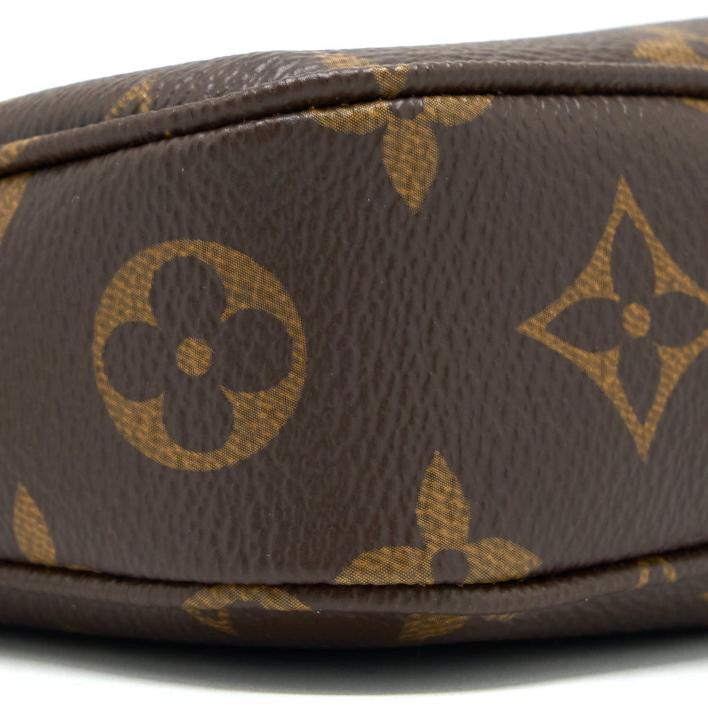 LOUIS VUITTON POCHETTE ACCESSORIES MONOGRAM CANVAS GHW (NEW VERSION)