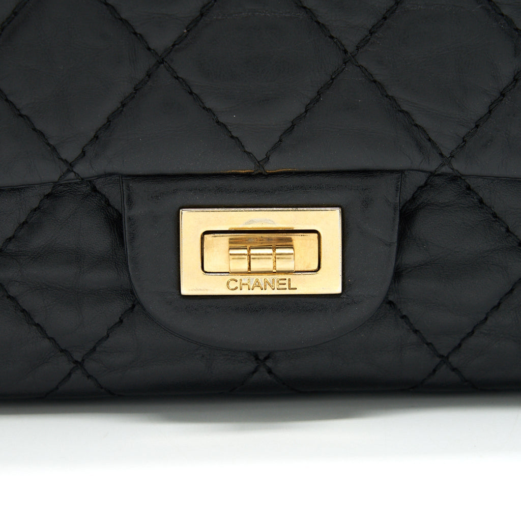 CHANEL 2.55 226 REISSUE FLAP BAG AGED CALFSKIN IN BLACK GHW