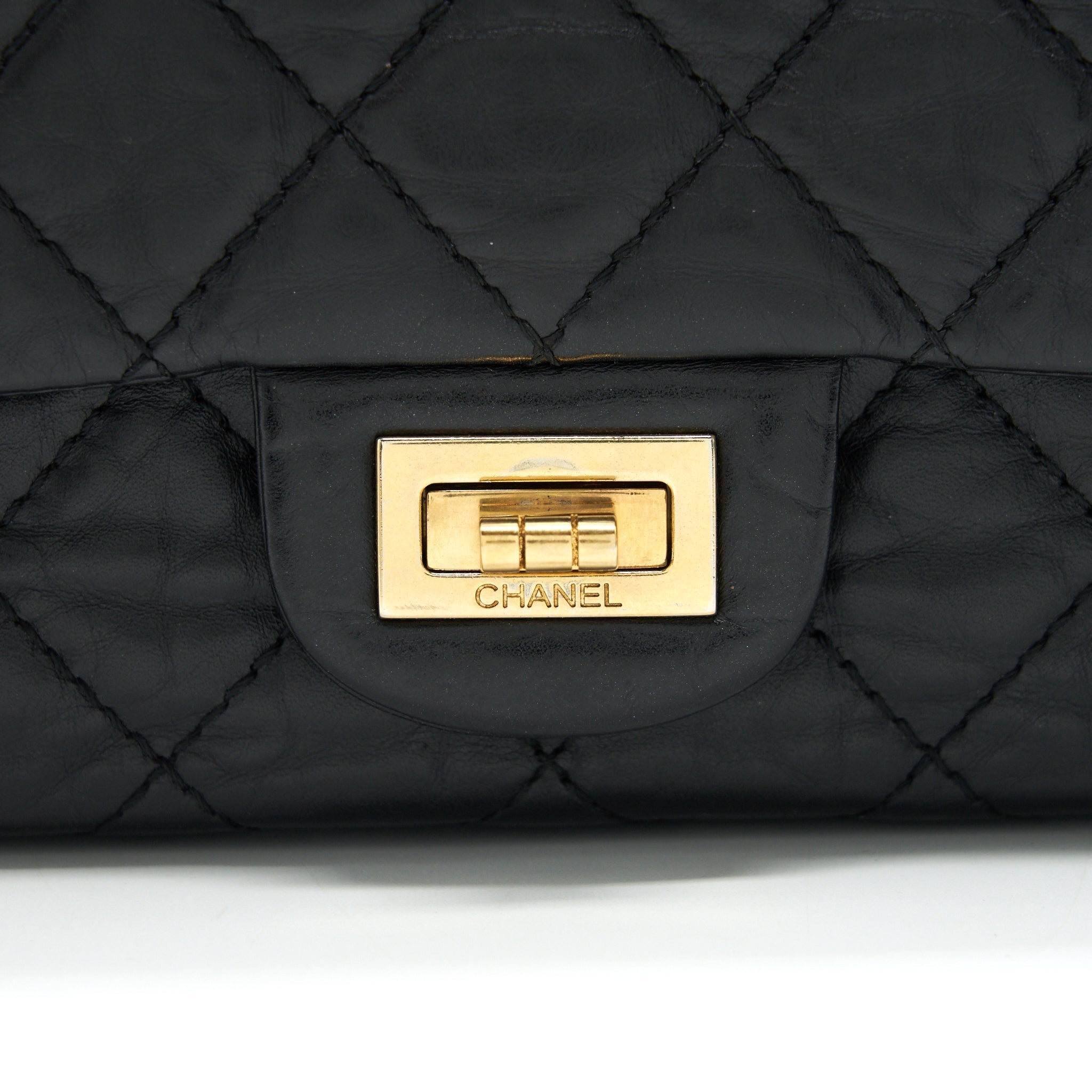CHANEL 2.55 226 REISSUE FLAP BAG AGED CALFSKIN IN BLACK GHW