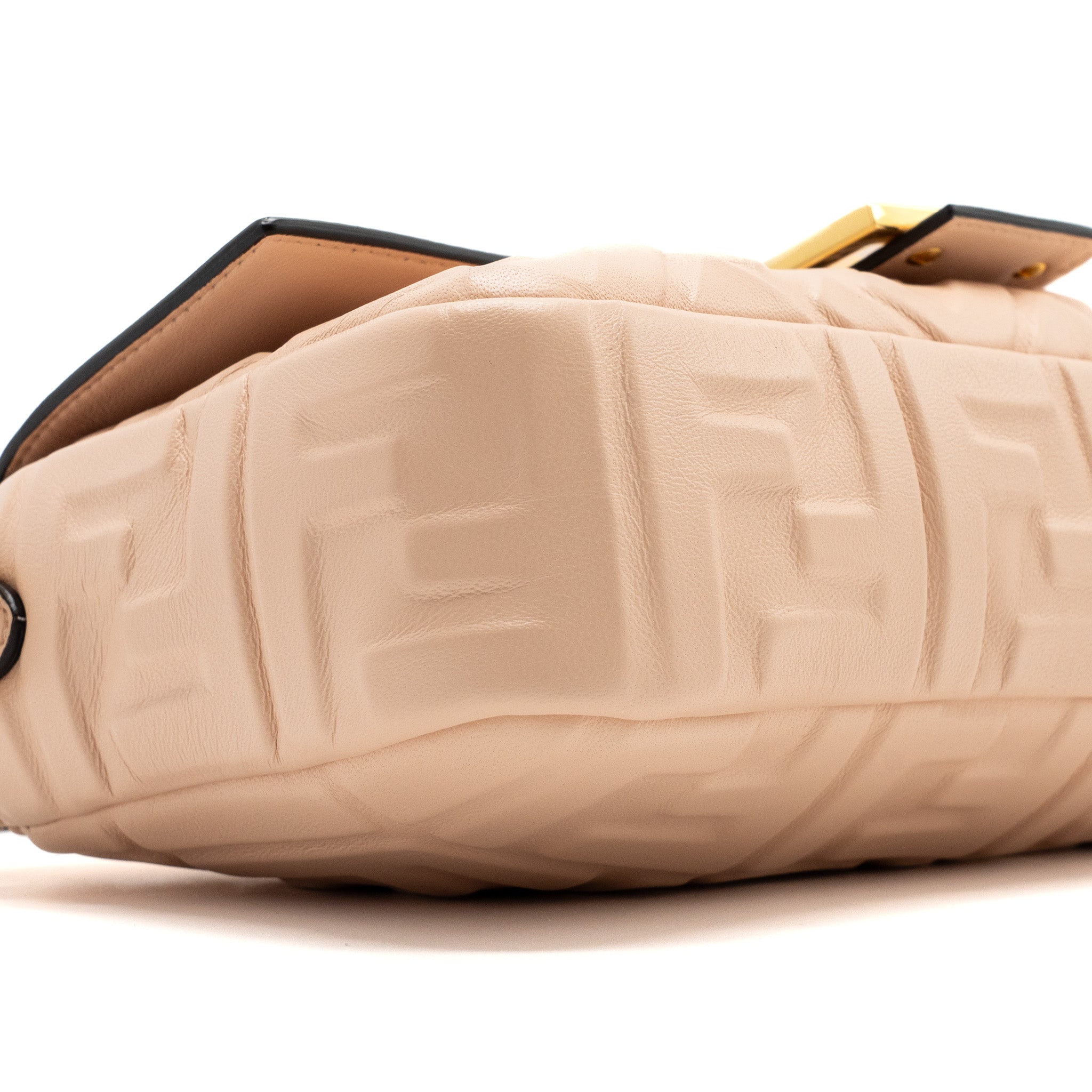 FENDI BAGUETTE BAG LAMBSKIN LIGHT PINK GHW