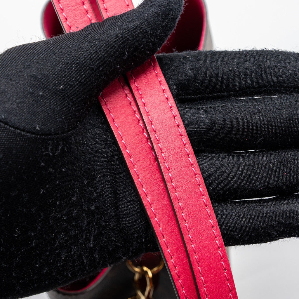 LOUIS VUITTON NEONOE MONOGRAM CANVAS/PINK GHW