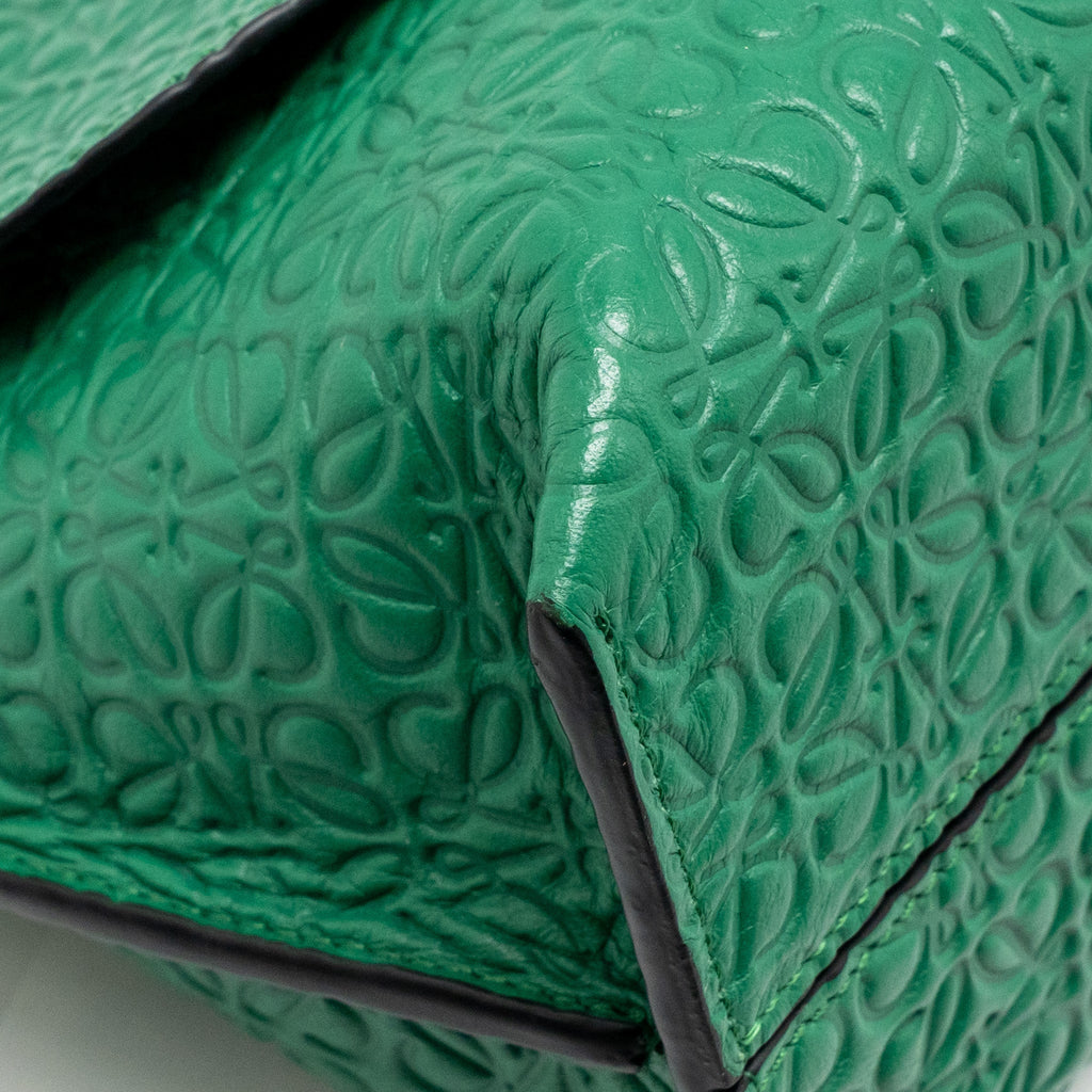 LOEWE AVENUE ANAGRAM CROSSBODY BAG EMBOSSED CALFSKIN GREEN GHW