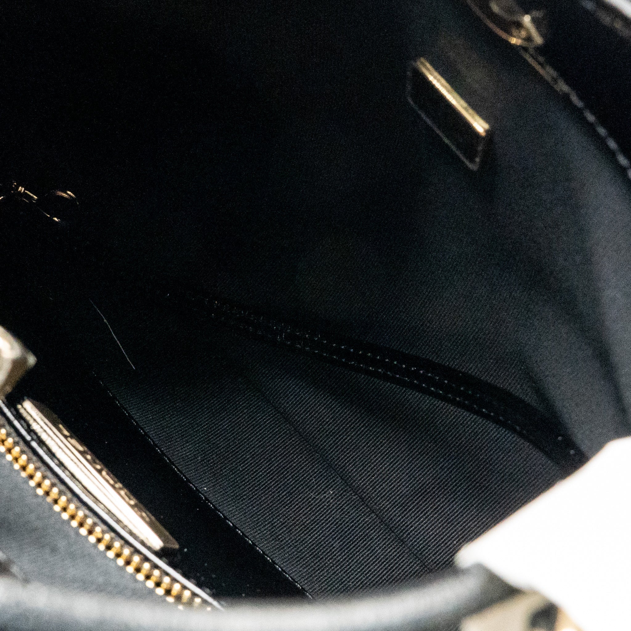 CHANEL 25P MINI 31 BAG SHINY LAMBSKIN BLACK LGHW (MICROCHIP)