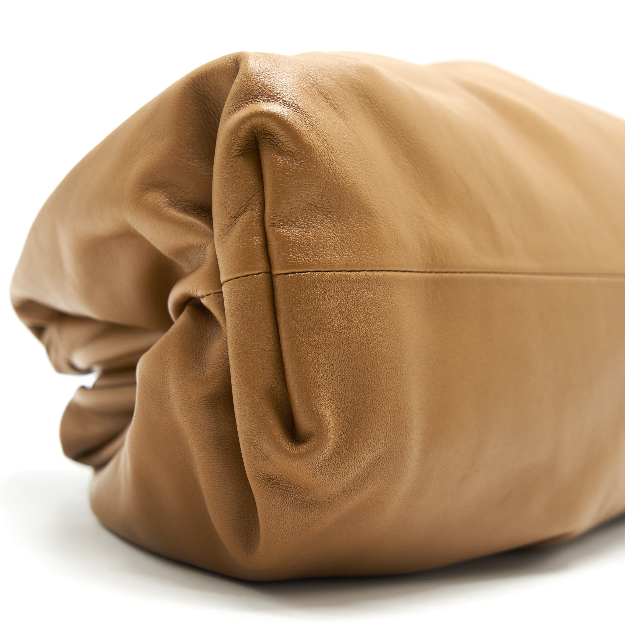BOTTEGA VENETA THE POUCH CAMMELLO