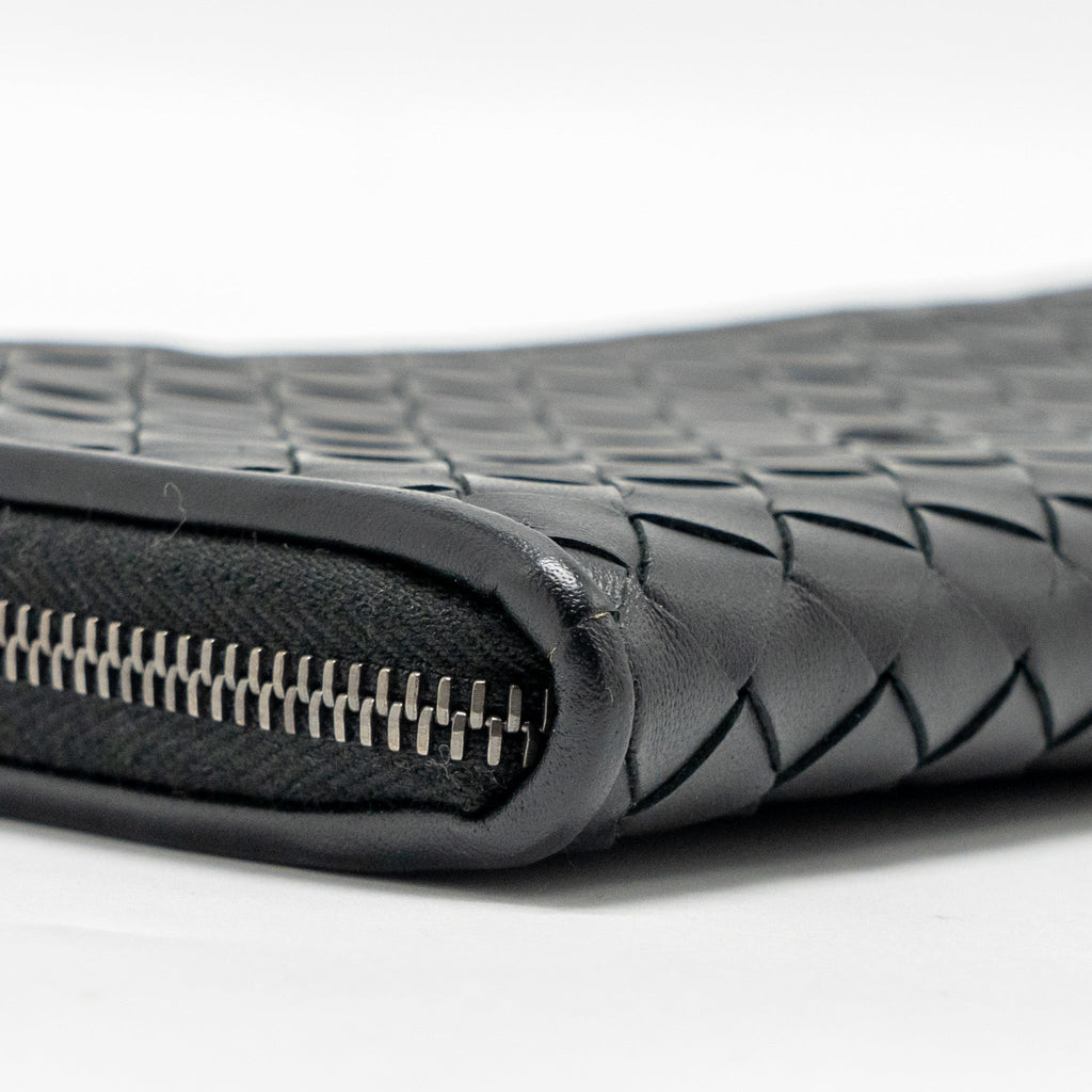 BOTTEGA VENETA INTRECCIATO WALLET CALFSKIN BLACK WITH BLACK HARDWARE