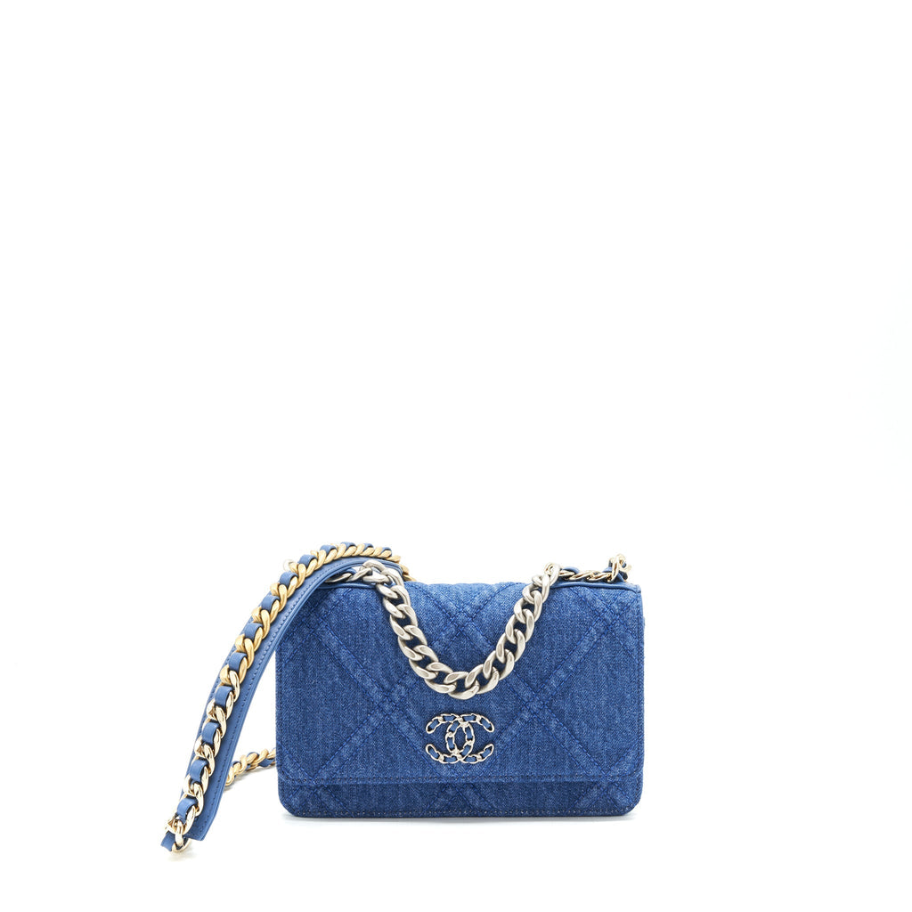 CHANEL 22P DENIM 19 WALLET ON CHAIN