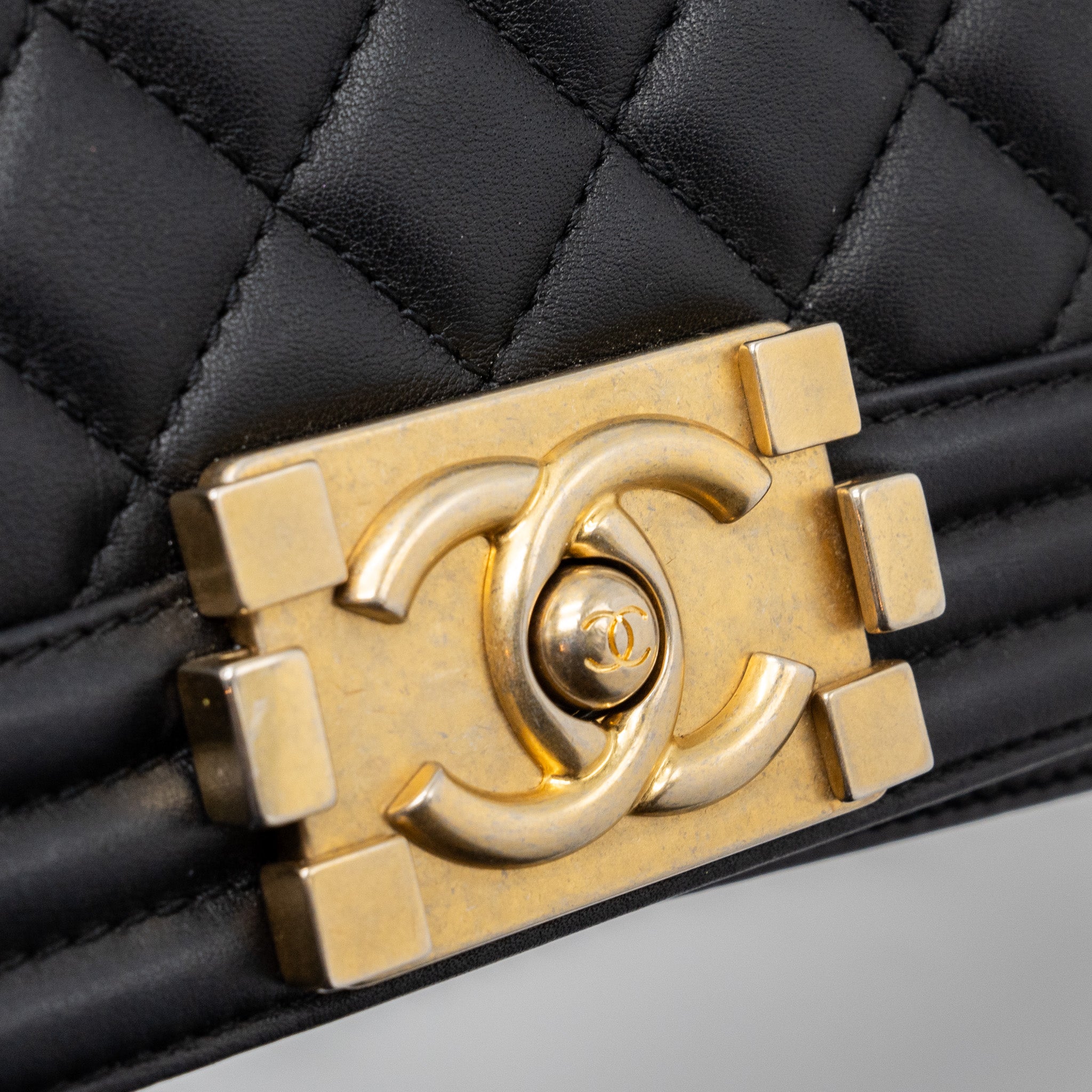 CHANEL SMALL BOY BAG CALFSKIN BLACK GHW
