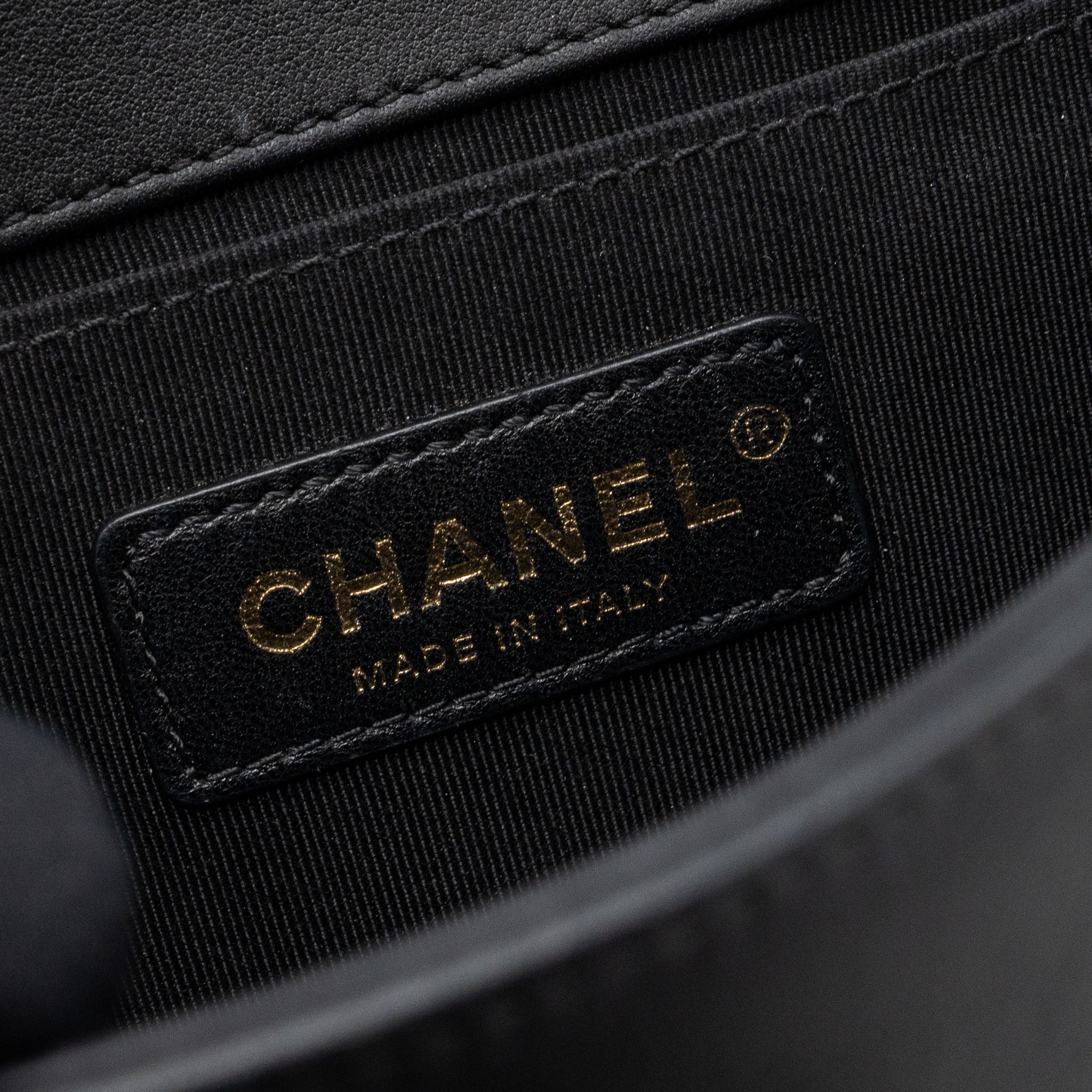 CHANEL SMALL BOY BAG CALFSKIN BLACK GHW