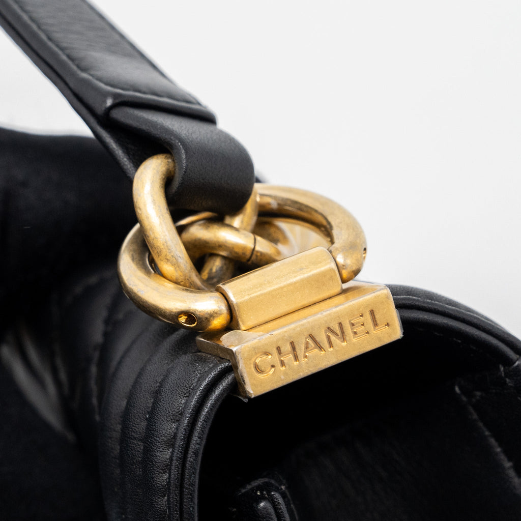 CHANEL SMALL BOY BAG CALFSKIN BLACK GHW