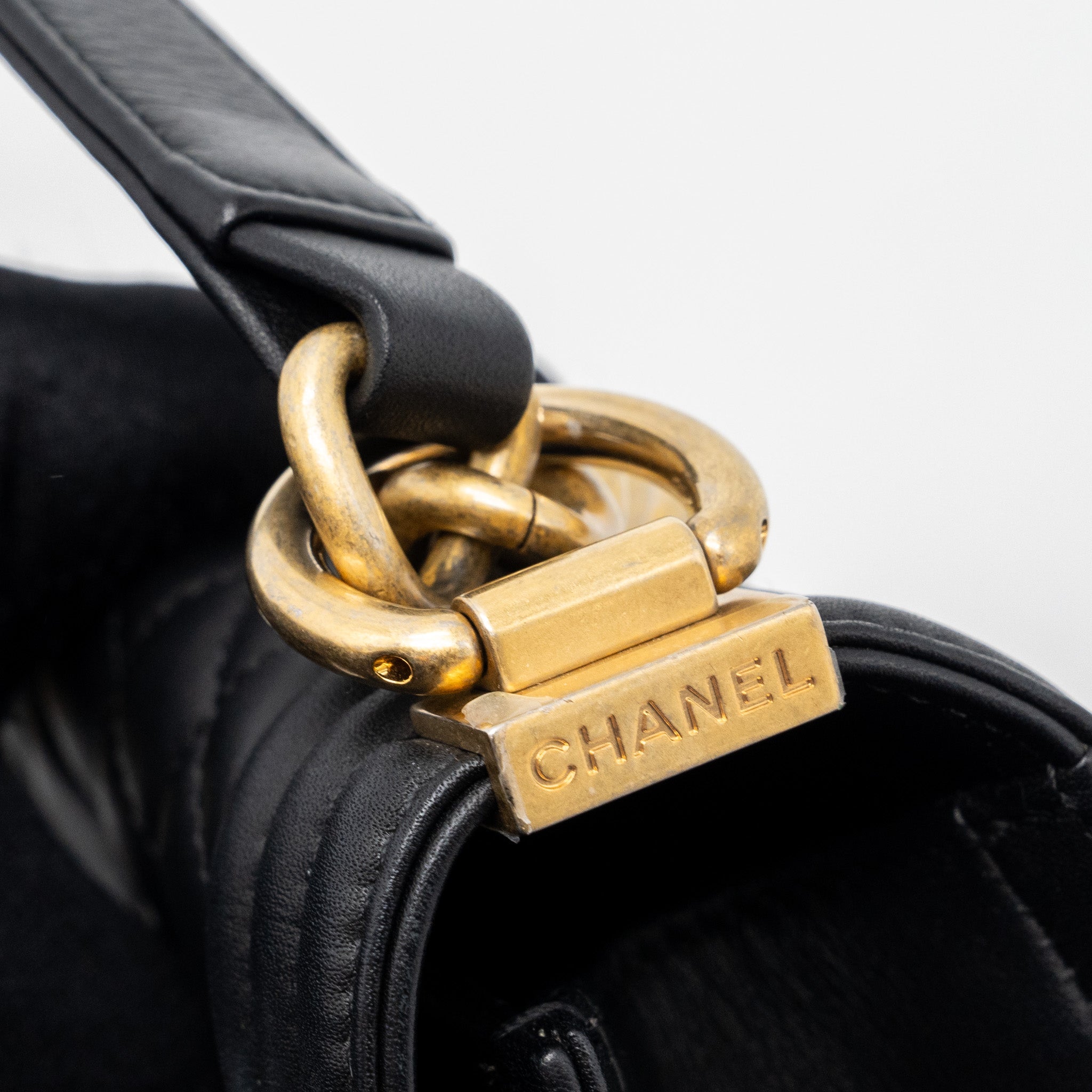 CHANEL SMALL BOY BAG CALFSKIN BLACK GHW