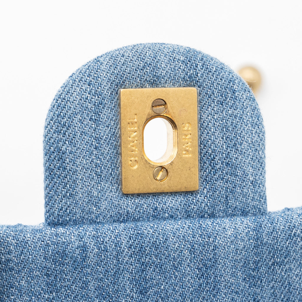CHANEL 22C DENIM PEARL CRUSH MINI SQUARE FLAP BAG DENIM LIGHT BLUE GHW (MICROCHIP)