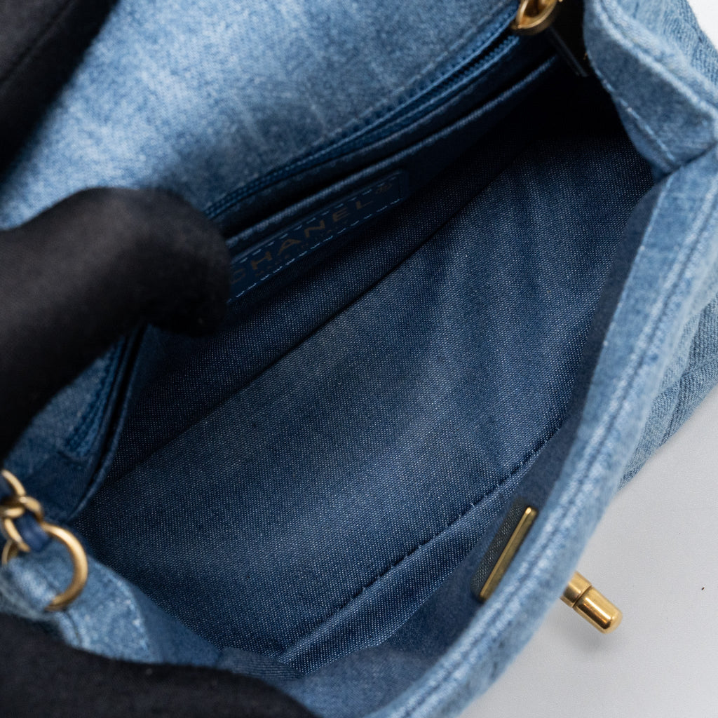 CHANEL 22C DENIM PEARL CRUSH MINI SQUARE FLAP BAG DENIM LIGHT BLUE GHW (MICROCHIP)