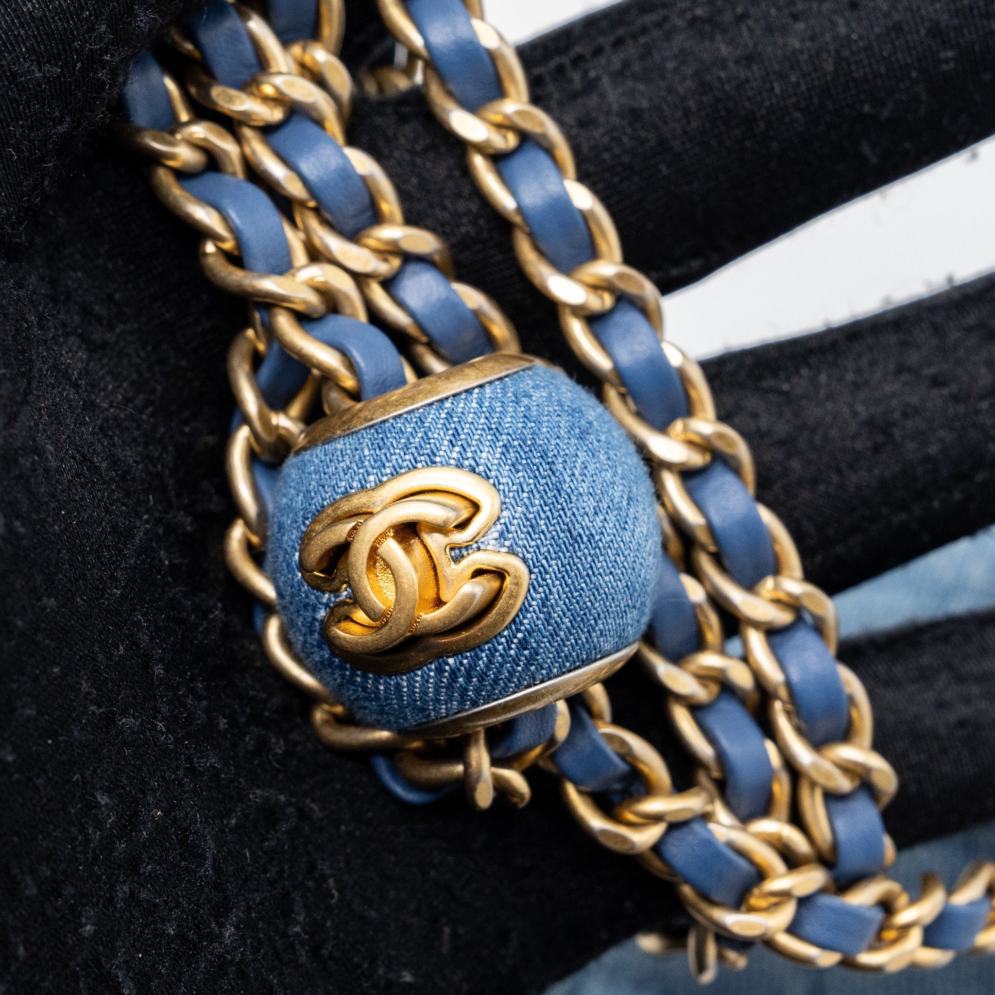 CHANEL 22C DENIM PEARL CRUSH MINI SQUARE FLAP BAG DENIM LIGHT BLUE GHW (MICROCHIP)