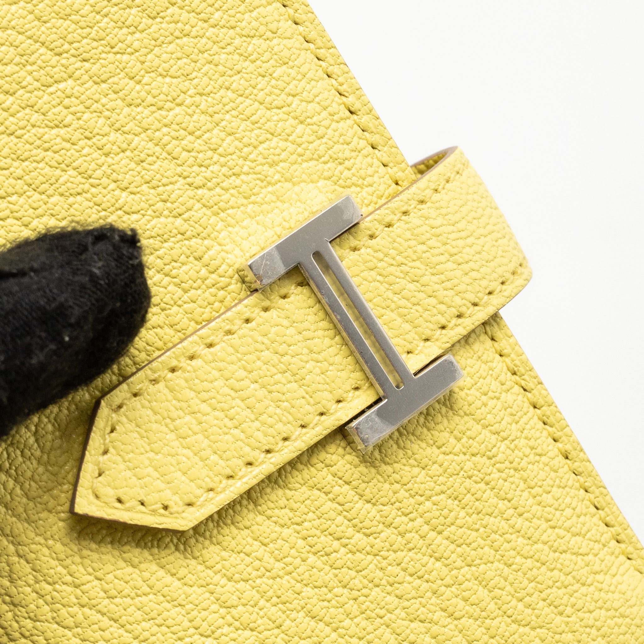 HERMES BEARN COMPACT WALLET CHÈVRE MYSORE JAUNE MILTON SHW