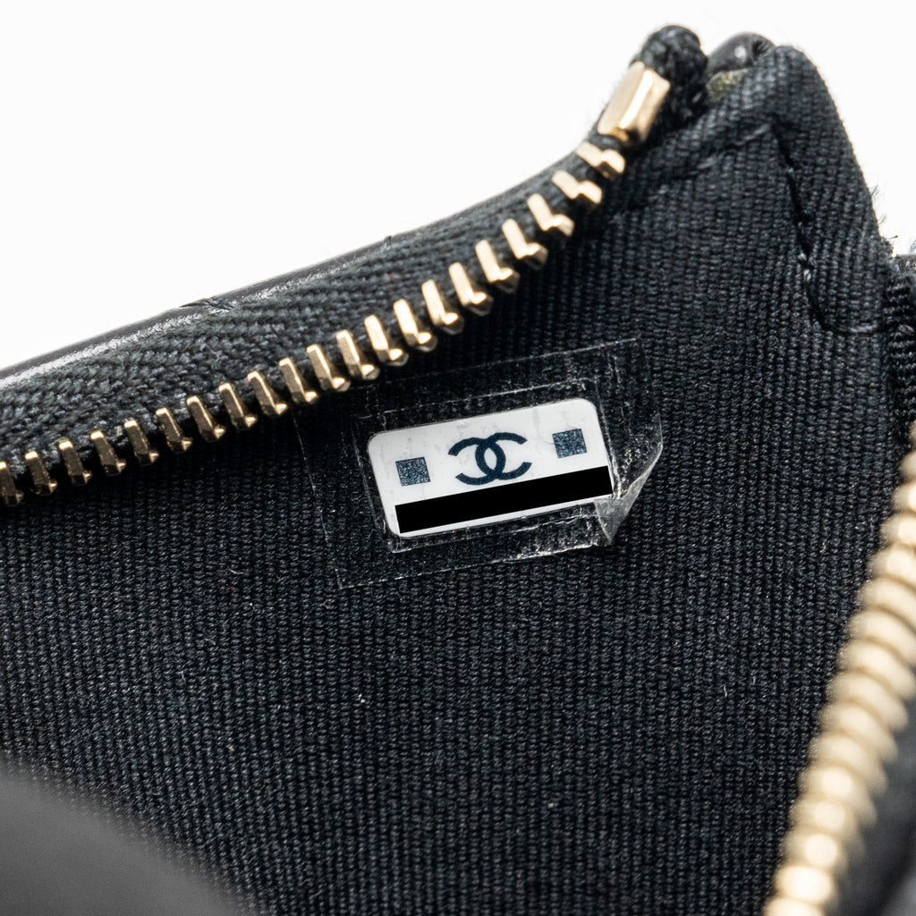 CHANEL 23K SMALL HOBO SHOULDER BAG CALFSKIN BLACK GHW (MICROCHIP)