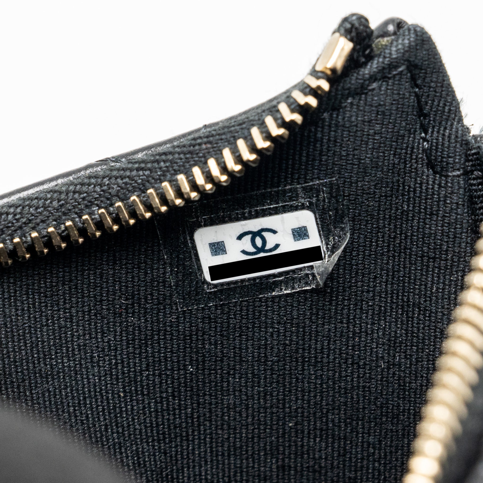 CHANEL 23K SMALL HOBO SHOULDER BAG CALFSKIN BLACK GHW (MICROCHIP)