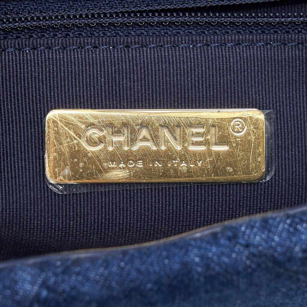 CHANEL 22P DENIM 19 BAG SMALL DARK BLUE