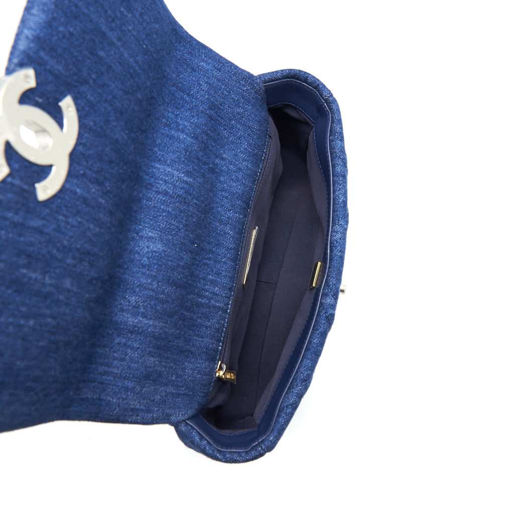 CHANEL 22P DENIM 19 BAG SMALL DARK BLUE