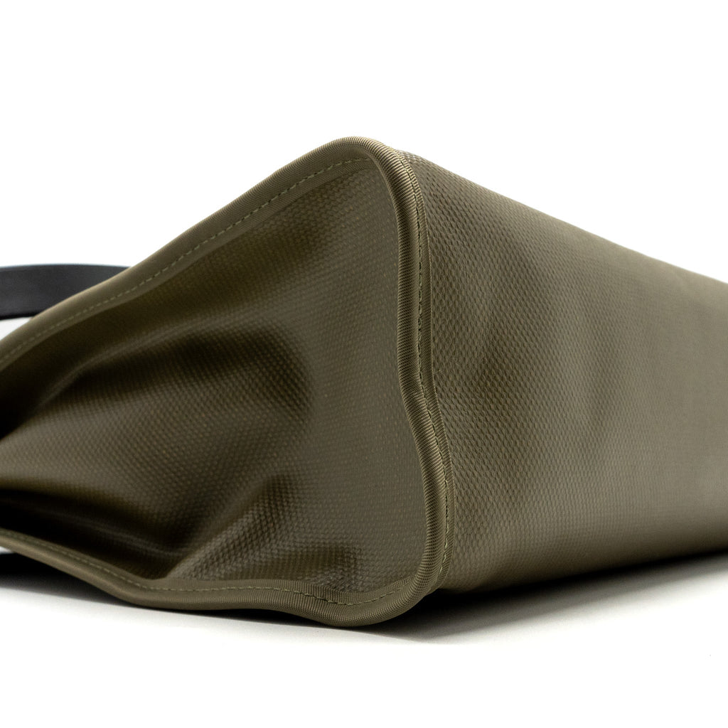 HERMES HERBAG 31 ZIP BAG TOLIE H BERLINE CANVAS/VACHE HUNTER LICHEN/ECRU-BEIGE/BLACK SHW