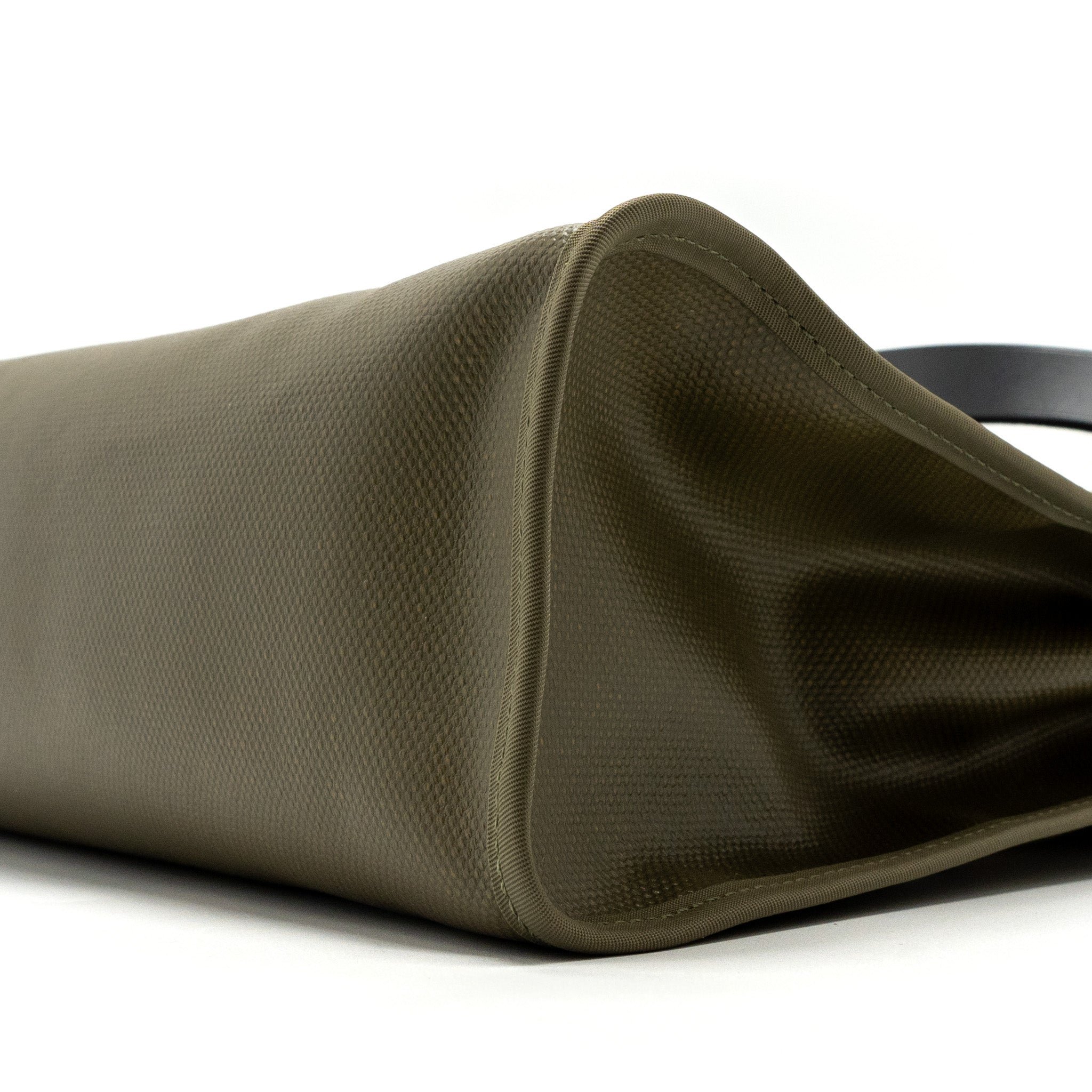 HERMES HERBAG 31 ZIP BAG TOLIE H BERLINE CANVAS/VACHE HUNTER LICHEN/ECRU-BEIGE/BLACK SHW