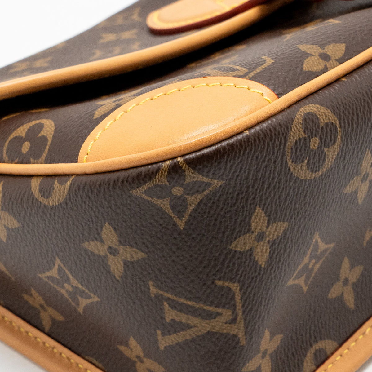 Louis Vuitton Diane bag monogram canvas pink strap GHW