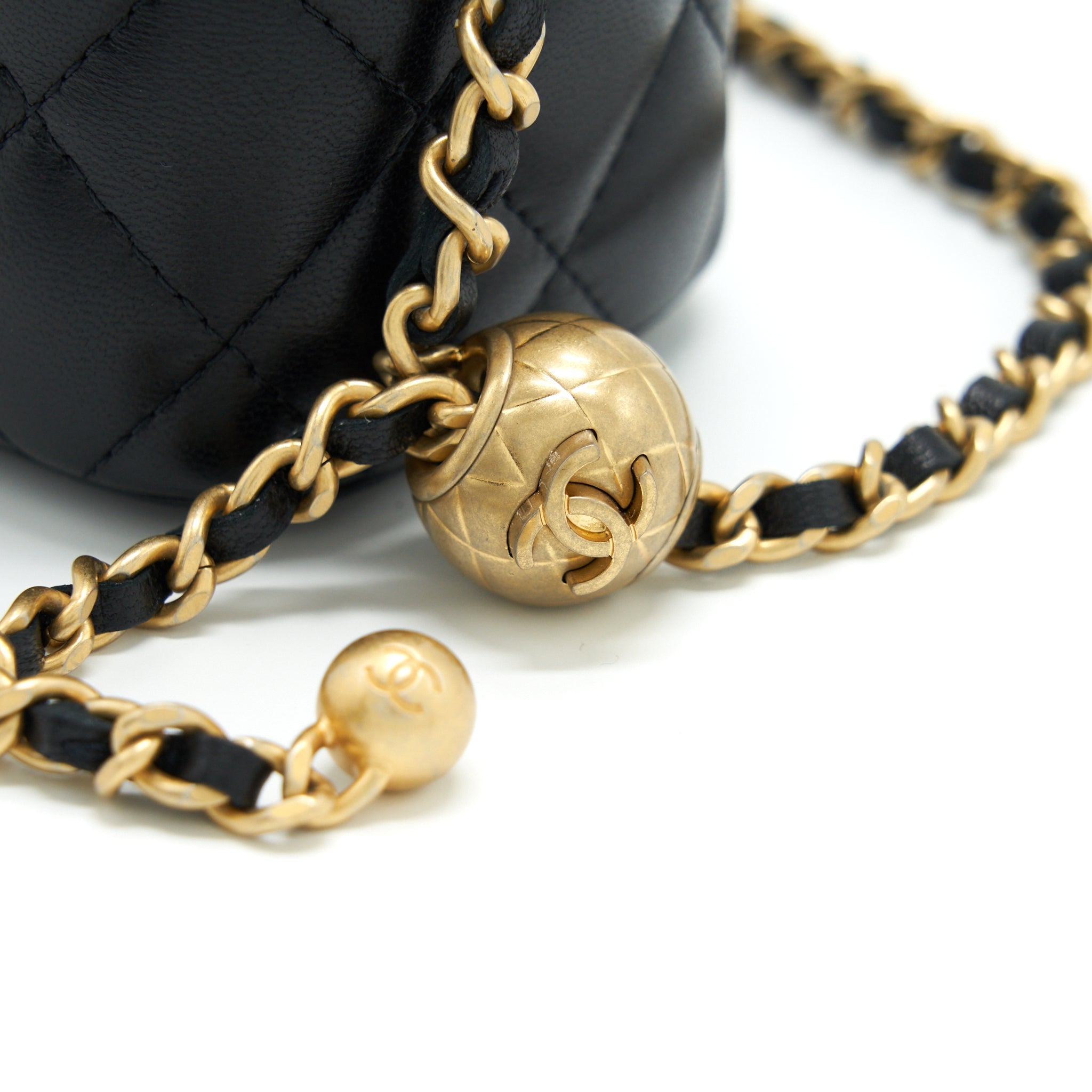CHANEL PEARL CRUSH MINI VANITY CASE LAMBSKIN BLACK GHW