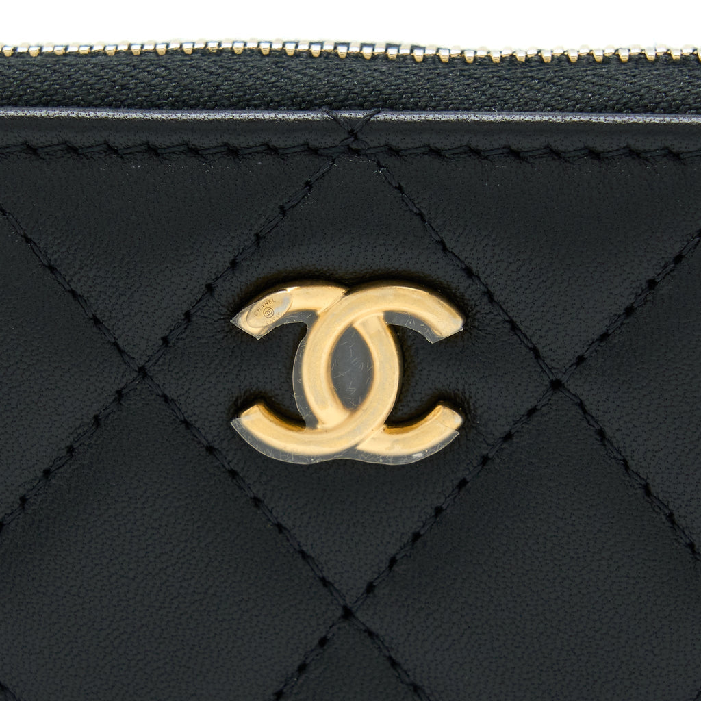 CHANEL 22C PEARL CRUSH CARD HOLDER WITH CHAIN LAMBSKIN BLACK GHW